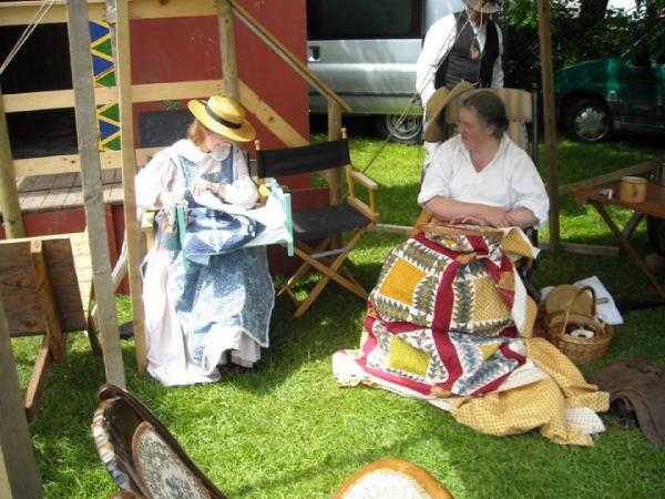 Susie & Lindsey quilting